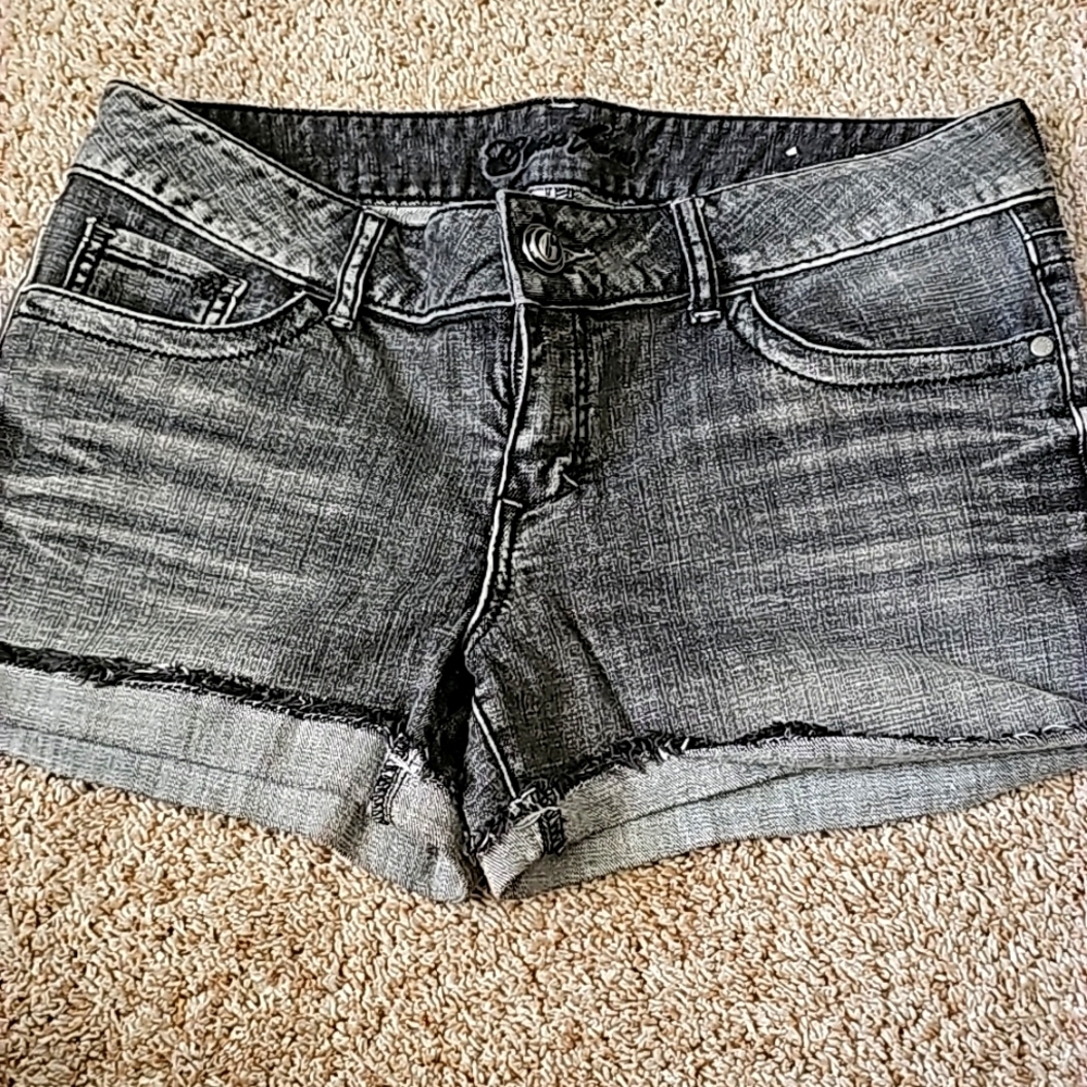 Guess shorts